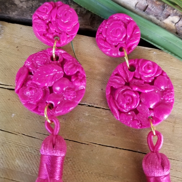 Handcrafted clay tassel earrings - Picture 2 of 5